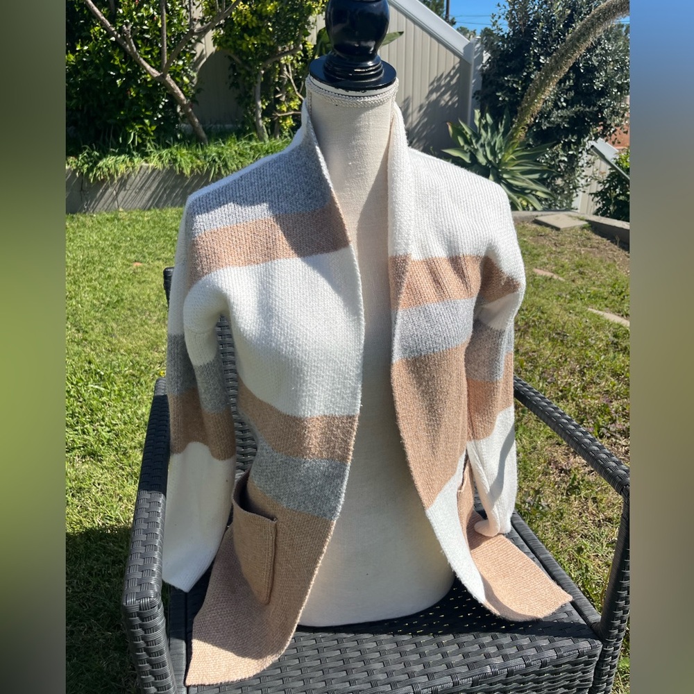 Max Studio Women's Colorblock Cardigan - White, Gray, Tan size XS oversized - Picture 2 of 7